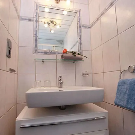 Miramonte-1 By Interhome Appartement